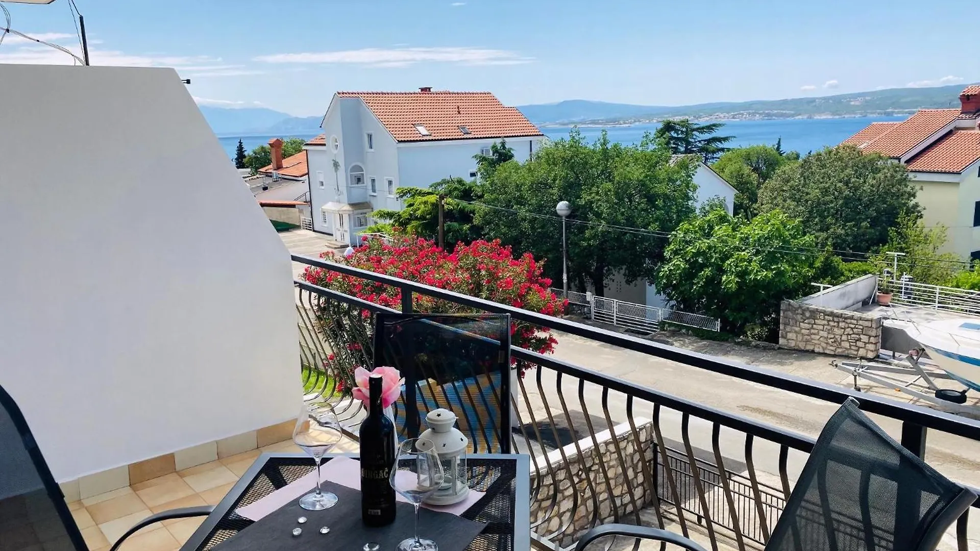Geschmackvolle Ferienwohnung Mit Grill Und Balkon Dramalj 0*,  Croatia