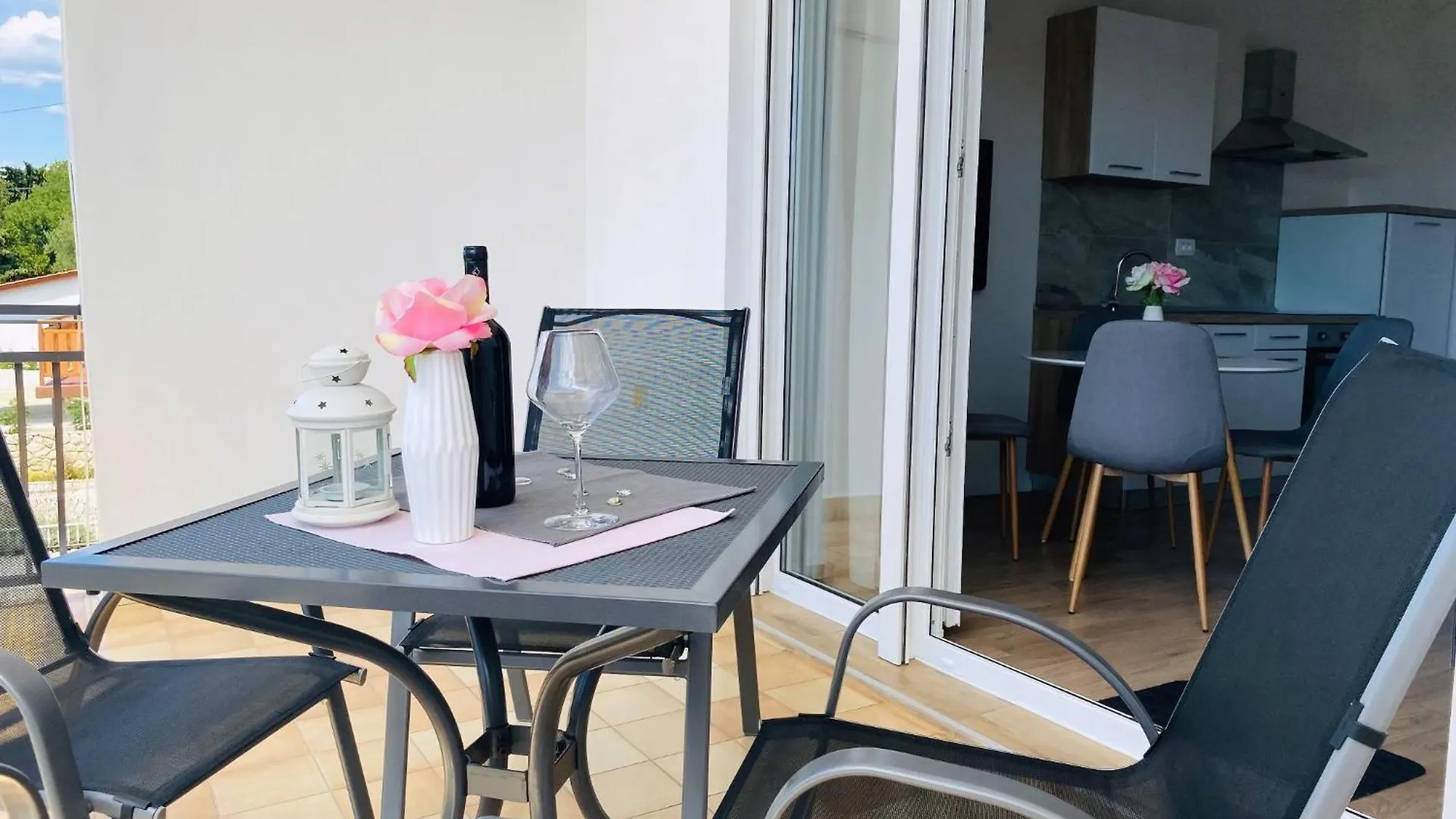 Apartment Geschmackvolle Ferienwohnung Mit Grill Und Balkon Dramalj Croatia