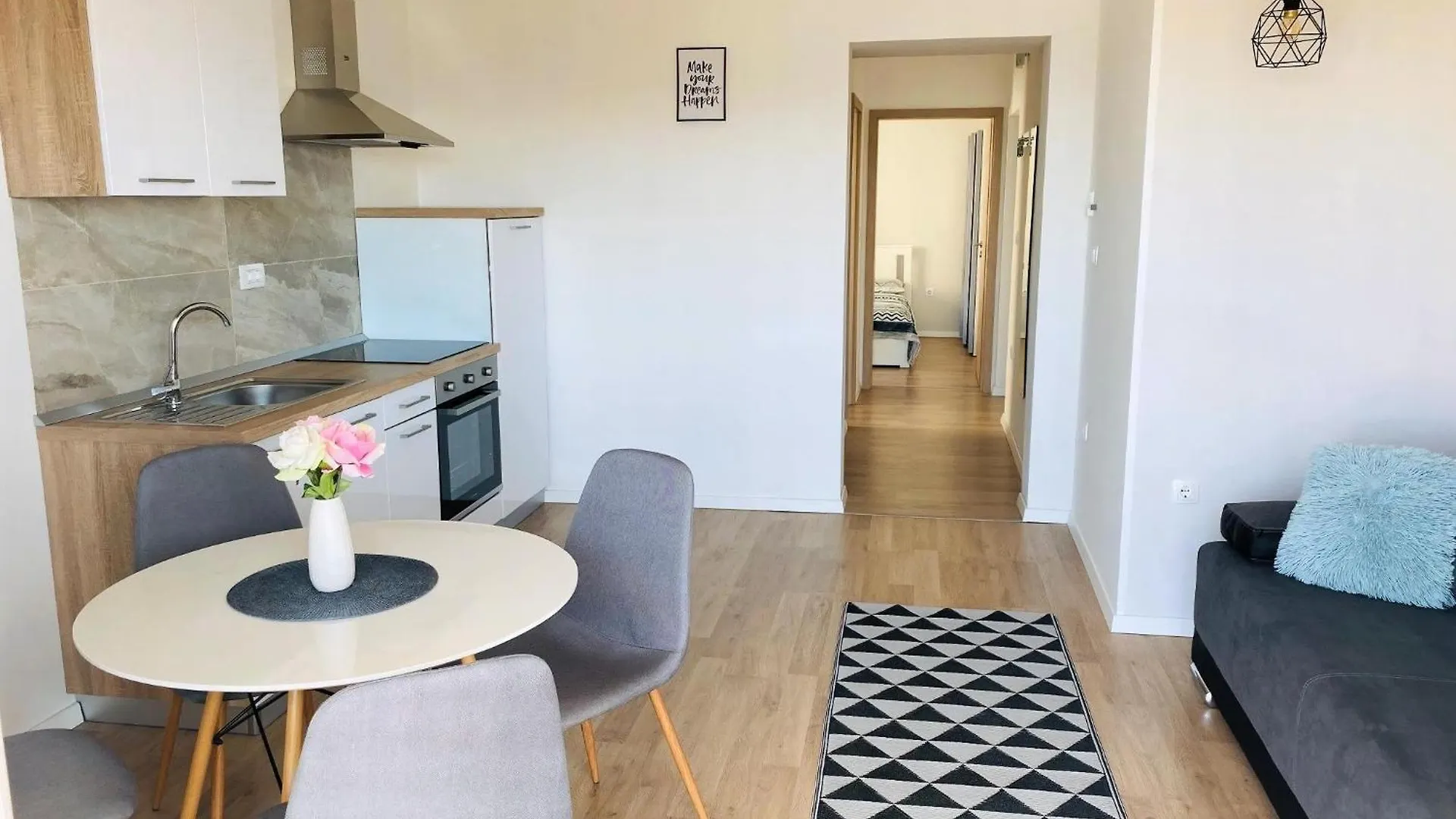 Geschmackvolle Ferienwohnung Mit Grill Und Balkon Dramalj